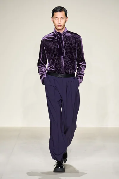 Look 96